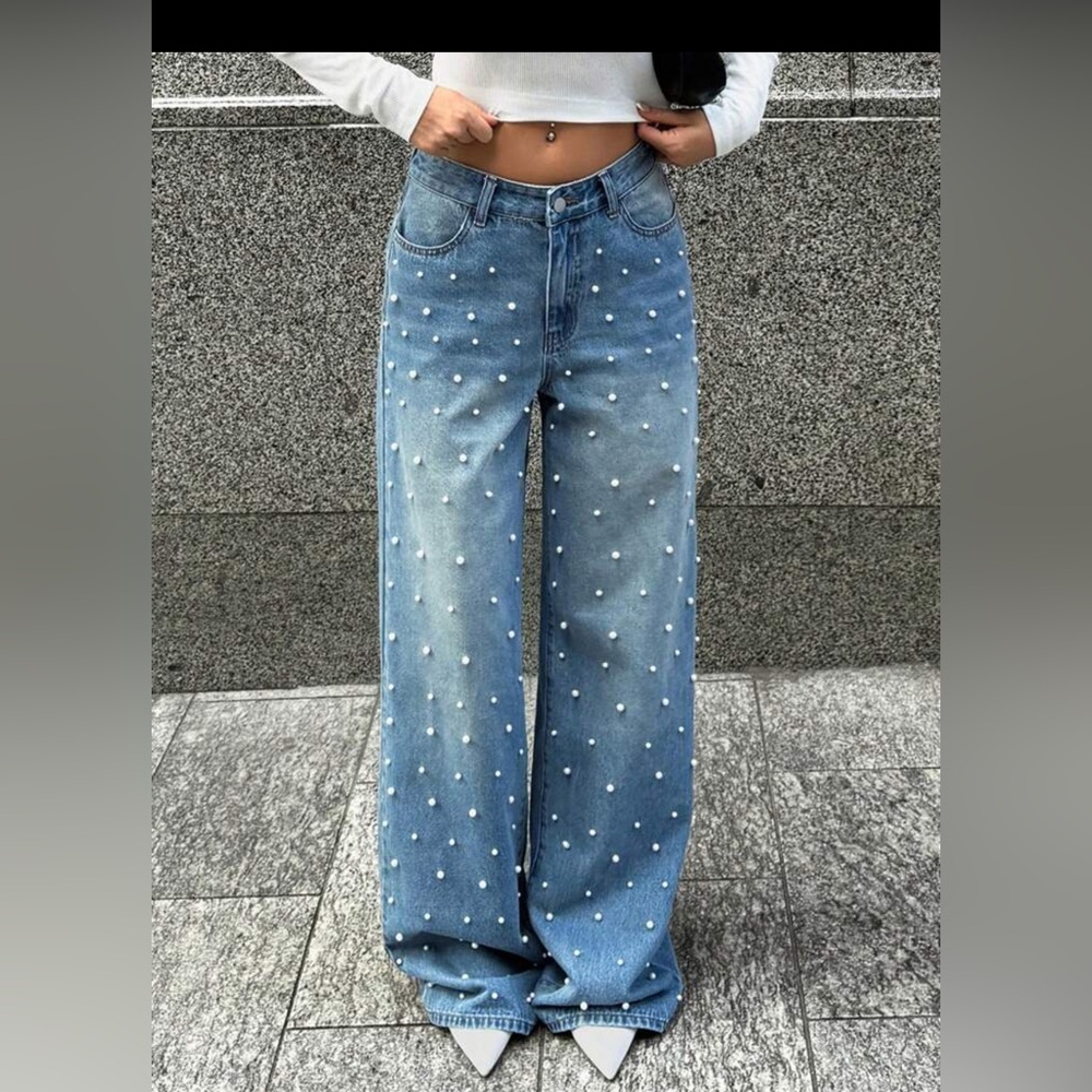 Forever 21 Women's Wide leg  Loose Casual Pearl Decor Pocket Jeans SZ 29x31 NWT.